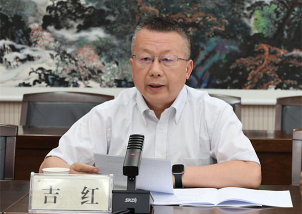 民进支部主委吉红致辞_副本.jpg