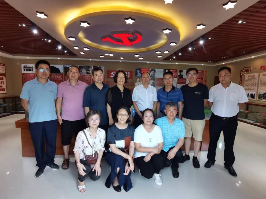 32bf26990f9d4426b81c5639fc77780e.jpg 32bf26990f9d4426b81c5639fc77780e.jpg