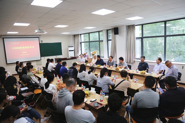 f91c7070e7524e2d8ab568b4ddad734d.jpg 荣休会场_副本_副本.jpg