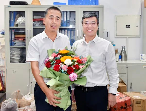 b4a043152dbc4f61bf0b255a12f0e075.png image.png