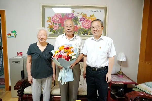 f0408529ca1b4dd3ba95b5775a5cc986.png image.png