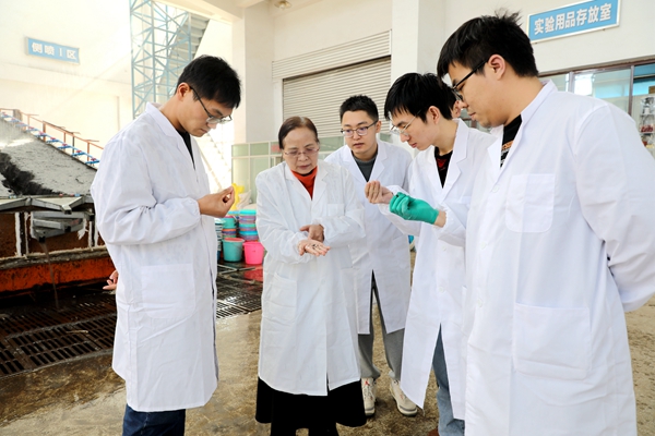 a6bc332fa22840c093f97da9fb77dc0d.jpg 郑粉莉 (1)_副本.jpg