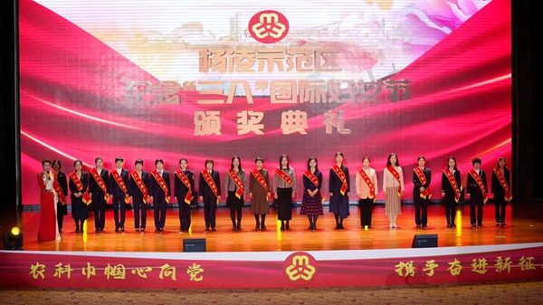 b528d313e3de43afb86f7bbd97bbf402.jpg 98e1324166fd4088b2d6548c998f828d.jpg